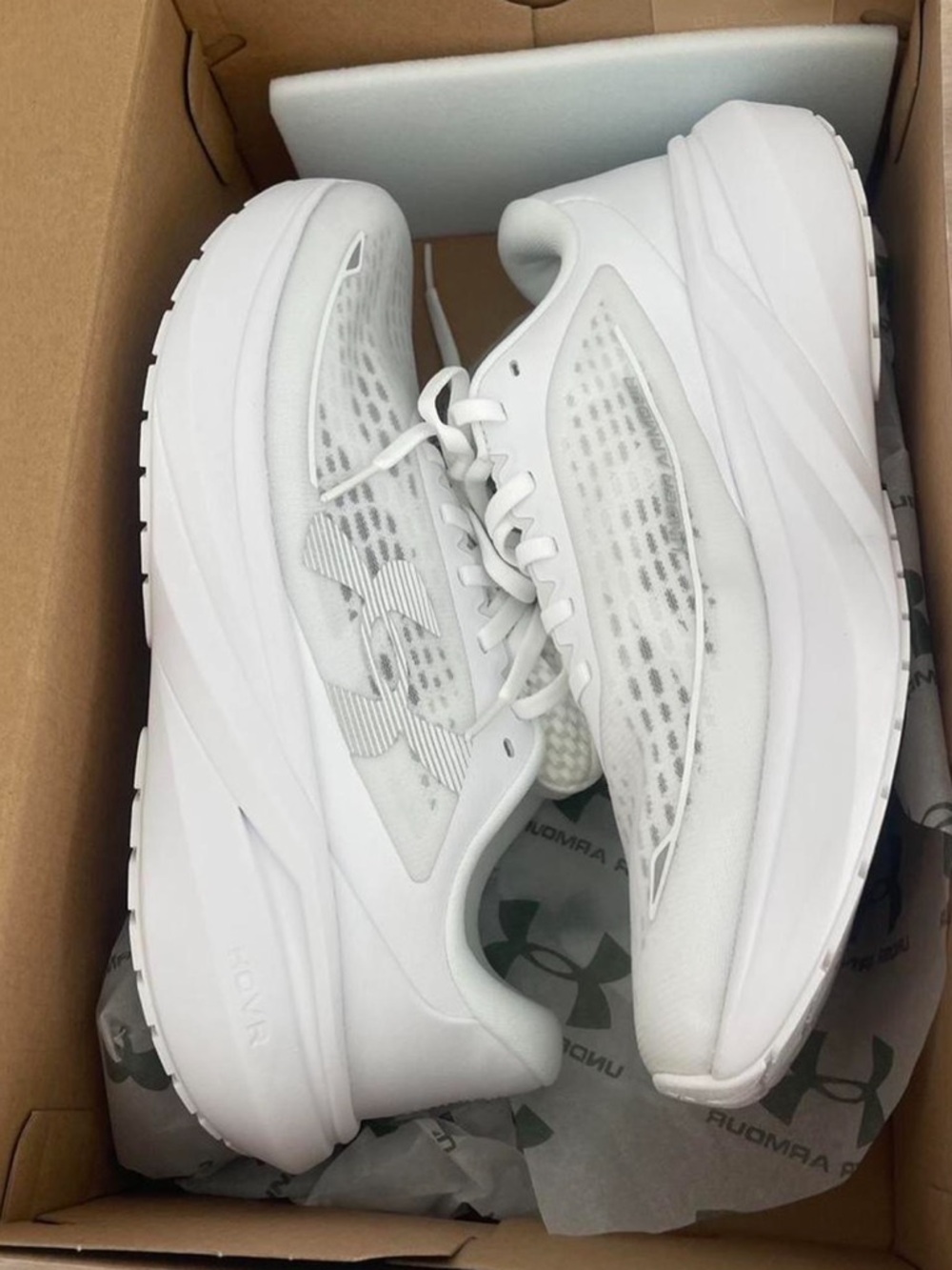Under Armour White Velocity Pace